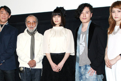 橋本愛、共演した現役ピアニストから「まるでロシアの冬」と評される 画像