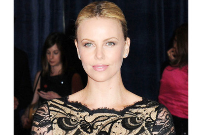 シャーリーズ・セロン、『テッド』セス・マクファーレンの新作コメディーに出演!? 画像