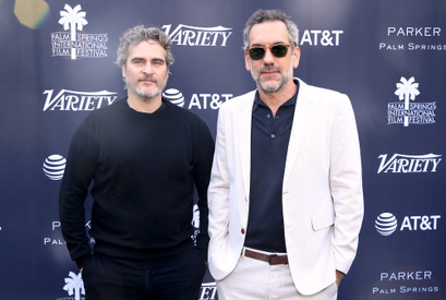 トッド・フィリップス監督、『ジョーカー』続編の脚本の真っ赤な表紙をインスタグラムに投稿 画像