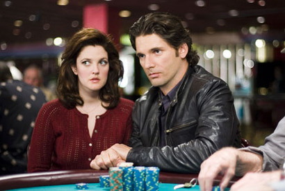 『ディスタービア（原題）』がV3達成の快挙！　とはいえ微妙な全米TOP10 画像