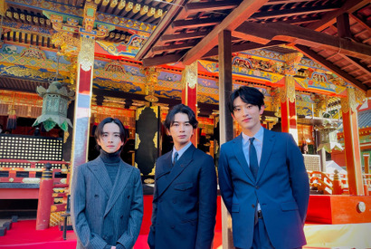 松本潤＆杉野遥亮＆板垣李光人、誕辰祭に参列「平和な世が一日でも早く訪れるように」 画像