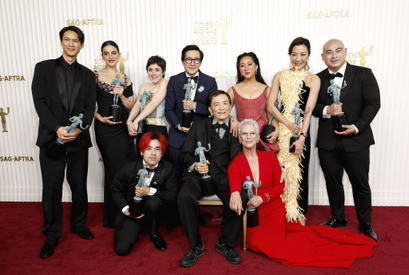 全米映画俳優組合賞、『エブリシング・エブリウェア・オール・アット・ワンス』が圧勝4冠 画像