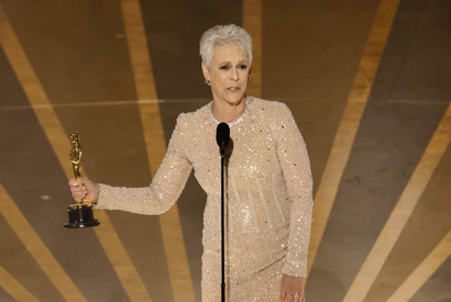 【第95回アカデミー賞】助演女優賞はジェイミー・リー・カーティス『エブリシング・エブリウェア・オール・アット・ワンス』 画像