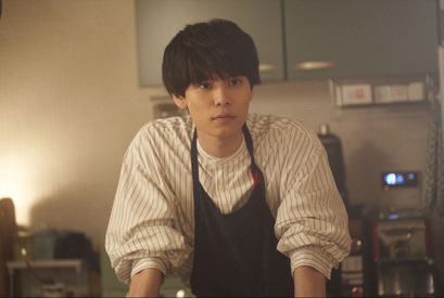 “月読”萩原利久の料理姿に「手がとても綺麗」の声続出…「月読くんの禁断お夜食」 画像