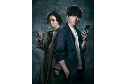 坂口健太郎×染谷将太出演「CODE―願いの代償―」7月放送 謎のアプリ追う刑事と記者に 画像
