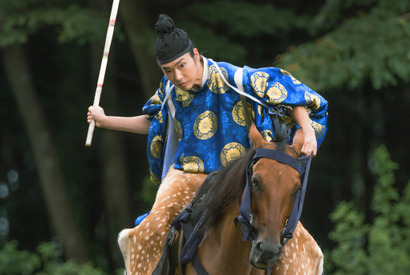 柄本佑「大きなやりがいを感じています」　大河「光る君へ」打毬ロケ終了 画像