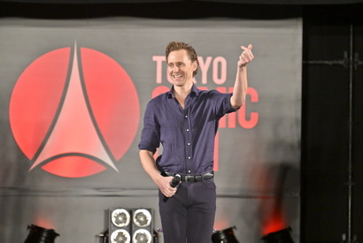 トム・ヒドルストン、ロキへの思い語る「私の人生も変わりました」東京コミコン2日目レポ 画像