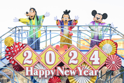 【ディズニー】シーでもお正月イベント開幕！「ニューイヤーズ・グリーティング」公演 画像