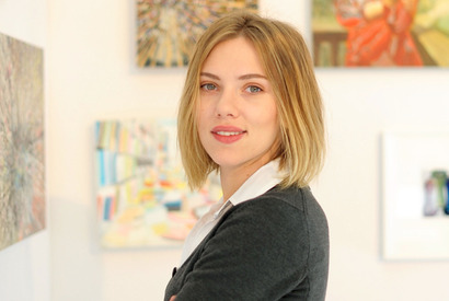 スカーレット・ヨハンソン、“恋愛の手引き”はライアン・レイノルズとの結婚＆離婚 画像