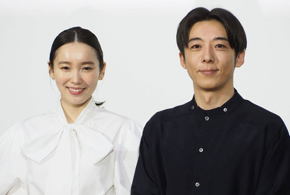 “ヘブンズ・ドアー”ポーズも飛び出す、「岸辺露伴」最新回に高橋一生＆飯豊まりえが感慨 画像