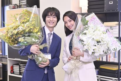 「こんなに泣いたのは初めて」菜々緒＆塩野瑛久、涙のクランクアップ「無能の鷹」 画像