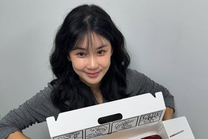 【韓国女優】イ・ボヨンのドーナツより甘い美貌に大反響！「可愛すぎて心臓もたない」【PHOTO】 画像