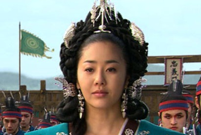 『善徳女王』で怪物妖女のミシルを演じたコ・ヒョンジョンの存在感にビクビクする 画像