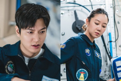 Netflix配信『星がウワサするから』の“無重力ロマンス”が面白い！徐々に近づく主人公カップルの関係に要注目！ 画像