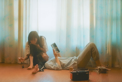 惹かれ合う2人に立ちはだかる壁…『私たちは天国には行けないけど、愛することはできる』予告編 画像