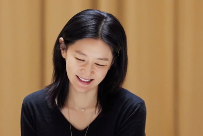 女優イ・ヨンエが多忙すぎる…今度は演劇に主演！初本読みの時も“圧倒的な美しさ”【PHOTO】 画像