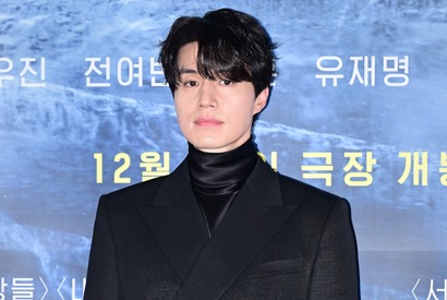 イ・ドンウク主演のtvN新作ドラマのキャラクタースチール公開に高まる期待 画像