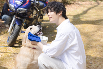 「麗しい」「似合いすぎる」“凍也”塩野瑛久のフェンシング姿に注目集まる…「魔物」 画像