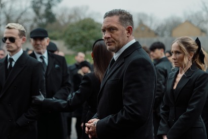 トム・ハーディ“フィクサー”と悪人たち捉える「モブランド」場面写真＆特別映像 画像