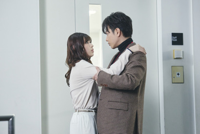 「私の夫と結婚して」白石聖“麗奈”が佐藤健“部長”にアプローチ開始…3話＆4話の展開は!? 画像