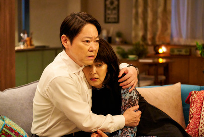 「不穏な空気」「怖い」阿部サダヲ“幸太郎”と松たか子“ネルラ”夫婦の抱擁にシリアスな声上がる…「しあわせな結婚」2話 画像