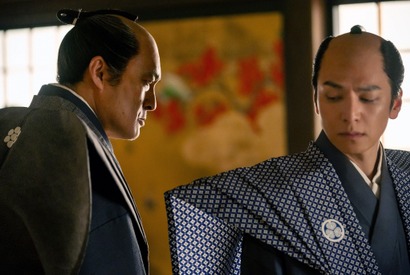 「迫力がケタ違い」渡辺謙“意次”に視聴者圧倒、意知＆政言“手つなぎ”写真も話題に…「べらぼう」28話 画像