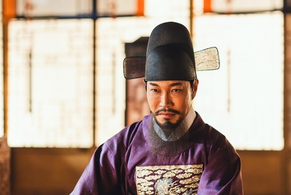 『暴君のシェフ』でチェ・グィファが見せる史上最恐の変身、史上最も危険な王族の正体に迫る 画像