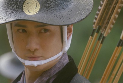 「アクスタ熱望」「スピンオフが観たい」中村隼人“長谷川さま”のメイキング動画にファン歓喜「べらぼう」 画像