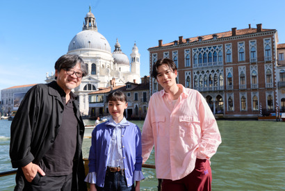 『果てしなきスカーレット』芦田愛菜＆岡田将生＆細田守監督がヴェネチアへ「ずっと憧れの地でした」 画像