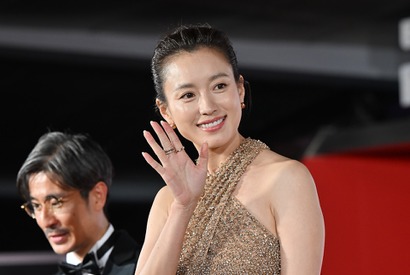 『トンイ』女優ハン・ヒョジュ、華やかなドレス姿で登場！“審査委員”としての品格を放つ【PHOTO】 画像