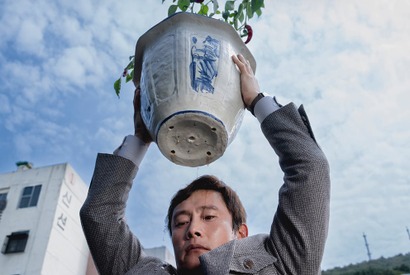 イ・ビョンホン主演『仕方がない』パク・チャヌク監督が明かす幻のタイトル候補と驚きの舞台裏 画像