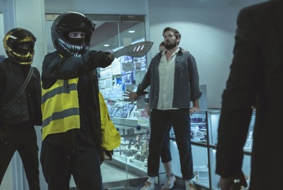 ひったくりや強盗…“スクーターギャング”を通してロンドンの現実を描く『ガスト・アップ』予告編 画像