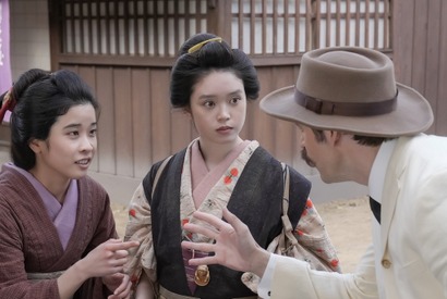「ばけばけ」第22回あらすじ・場面写真　帰宅中のトキとサワはひょんなことからヘブンと話すことに…10月28日放送 画像