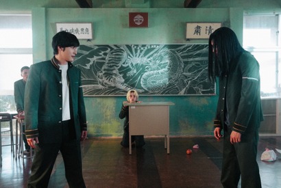 水上恒司”桜” vs JUNON”杉下”教室での激闘シーン振り返る『WIND BREAKER／ウィンドブレイカー』特別映像 画像