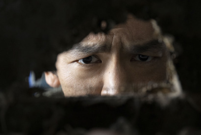 期待から一転、悪夢が襲う…AIの暴走を止められるか『AFRAID アフレイド』場面写真 画像