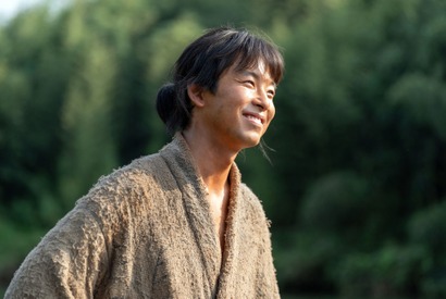 大河ドラマ「豊臣兄弟！」第2話あらすじ・場面写真　直（白石聖）の縁談が決まったことを知り、自分の気持ちを押し殺して喜ぶ小一郎（仲野太賀）だが…1月11日放送 画像