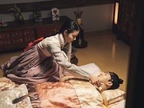 『世子が消えた』スホ×ホン・イェジ、“必死の看病”の舞台裏 画像