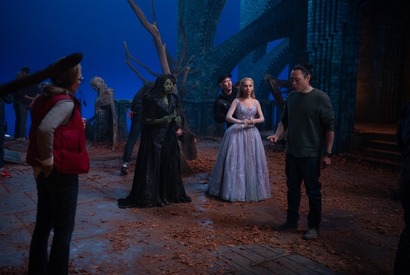 「涙があふれた」シンシア・エリヴォ＆アリアナ・グランデ、初めての「フォー・グッド」歌合せも『ウィキッド 永遠の約束』特別映像 画像