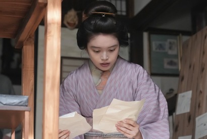 「ばけばけ」第98回あらすじ・場面写真　ある日、トキは偶然からヘブンの作品執筆がうまくいっていないことを知ってしまう…2月18日放送 画像