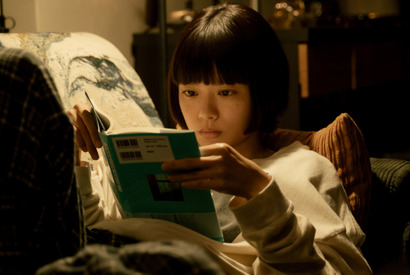 杉咲花“文菜”が読んでいる本が「気になる」ドラマに登場する話題の本「冬のさ春のね」 画像