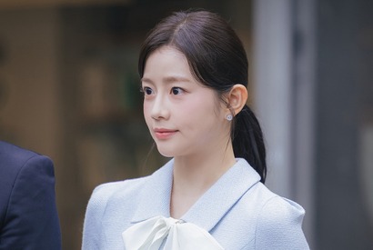 チェ・ソアンとIUが『おつかれさま』に続く2度目の共演！『21世紀の大君夫人』で魅せる“犬猿の仲” 画像