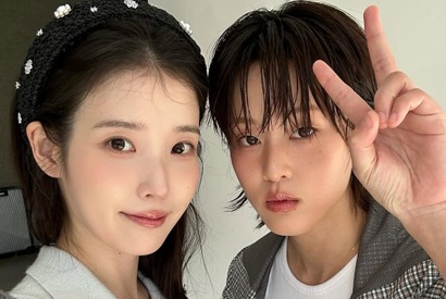 『21世紀の大君夫人』で共演中のIU&イ・ヨン、密着ショットで仲の良さをアピール！【PHOTO】 画像