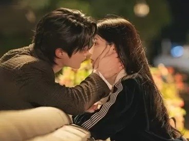 キスシーンのたびに記録更新の『21世紀の大君夫人』“演出”が“本気”に変わる日が来るか 画像