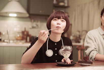 杉咲花＆多部未華子がもぐもぐパフェタイム「クロエマ」特別映像が公開 画像