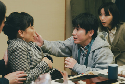 人生の転機に立つ“兄”安田章大＆“妹”のんの日常が垣間見える『平行と垂直』場面写真 画像