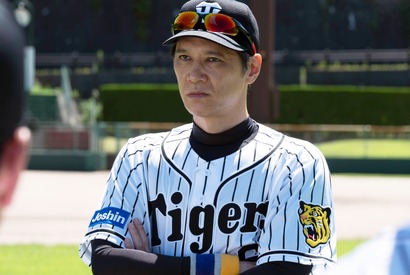 阪神の元監督、金本知憲を演じた俳優は？『栄光のバックホーム』豪華キャストを振り返り 画像