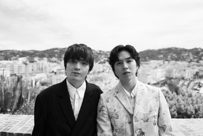 坂東龍汰＆岡山天音『我々は宇宙人』カンヌ滞在中素顔を捉えたスチール到着　制作スタジオ訪問、アフレコ見学なども 画像