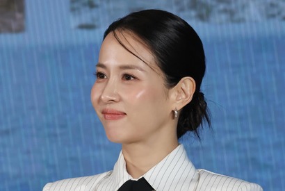 「このビジュは反則！」女優チョ・ヨジョン、“輝くうるツヤ美肌”に感嘆の声殺到！【写真】 画像