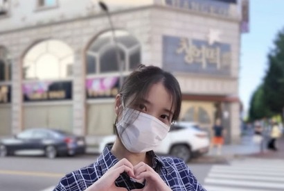 IU、大先輩のために人生初の“オープンラン”に挑戦！心温まる愛情でファンを虜に！ 画像