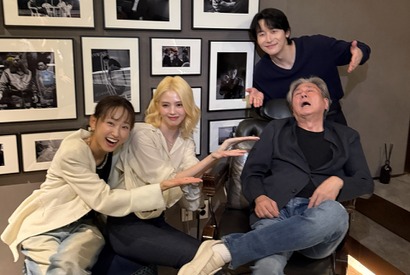 女優ハン・ソヒ、“金髪ボブ”が可愛すぎる…！大先輩チェ・ミンシクとのギャップ満載な日常【写真】 画像